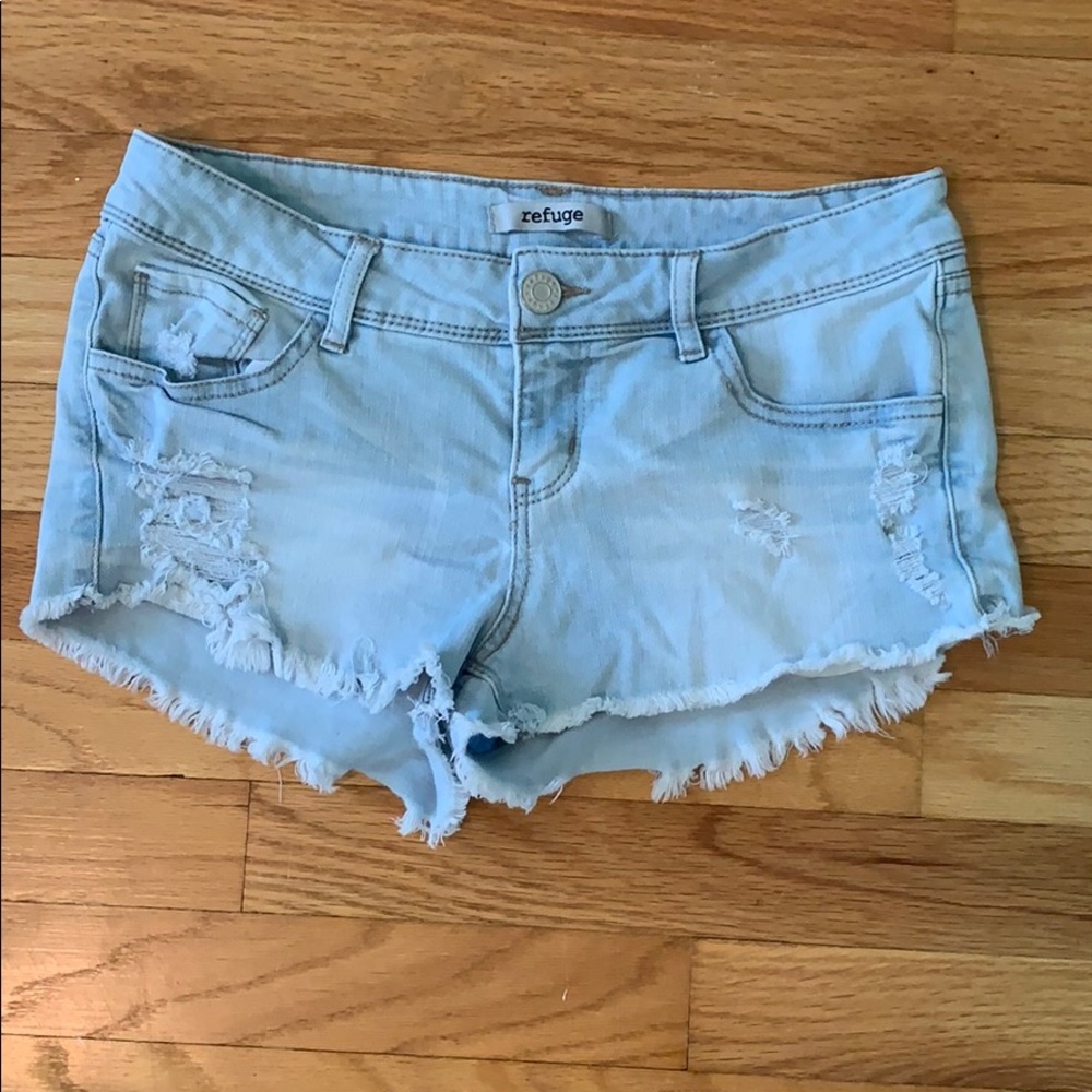CHARLOTTE RUSSE light wash Jean shorts